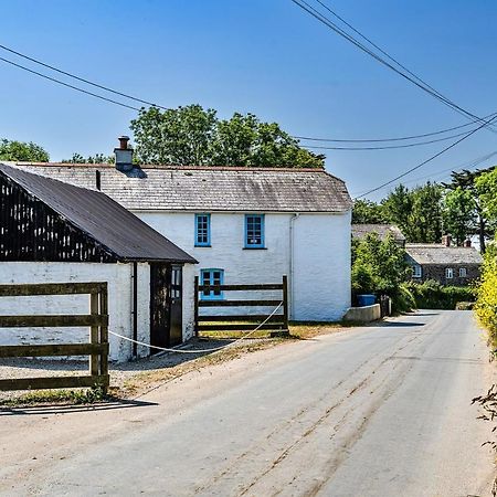 Finest Retreats - Forge Cottage パドストウ エクステリア 写真