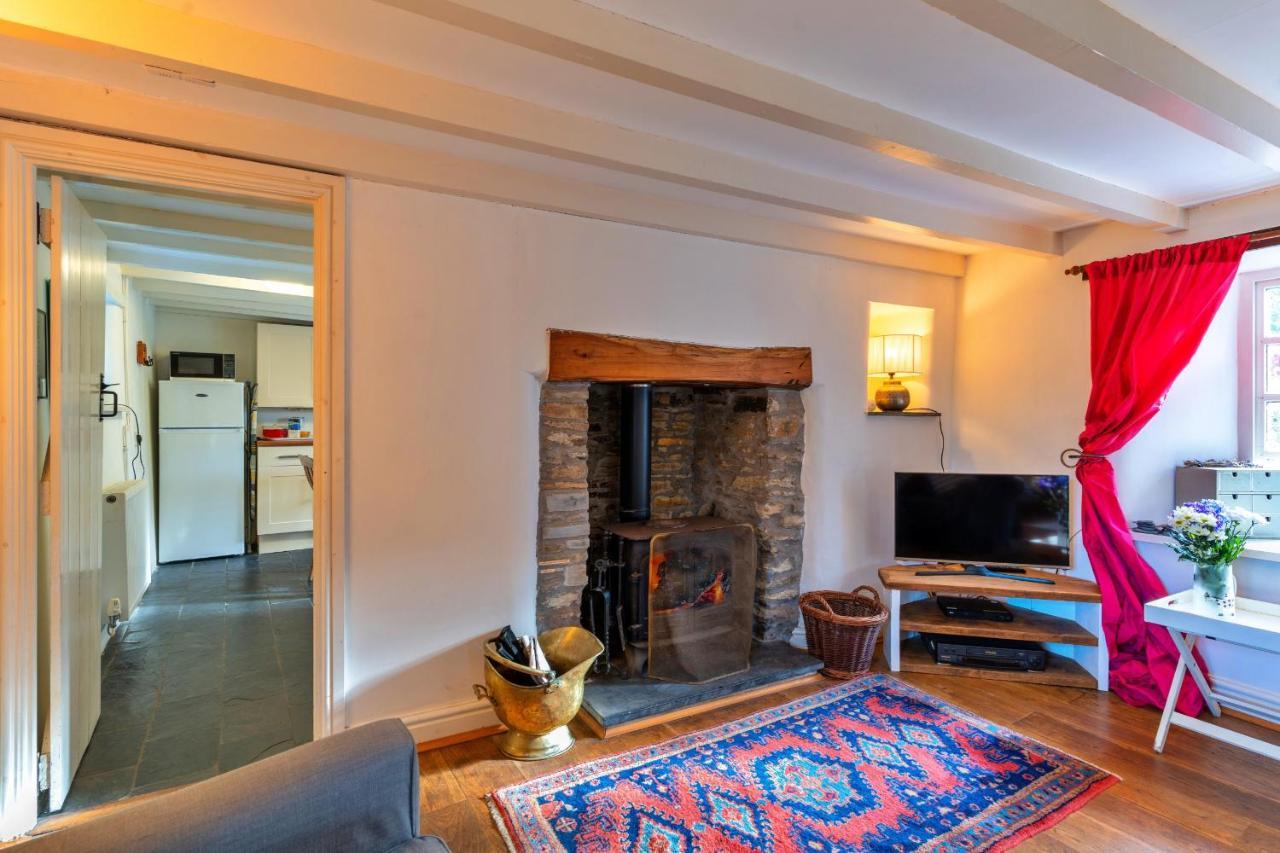 Finest Retreats - Forge Cottage パドストウ エクステリア 写真